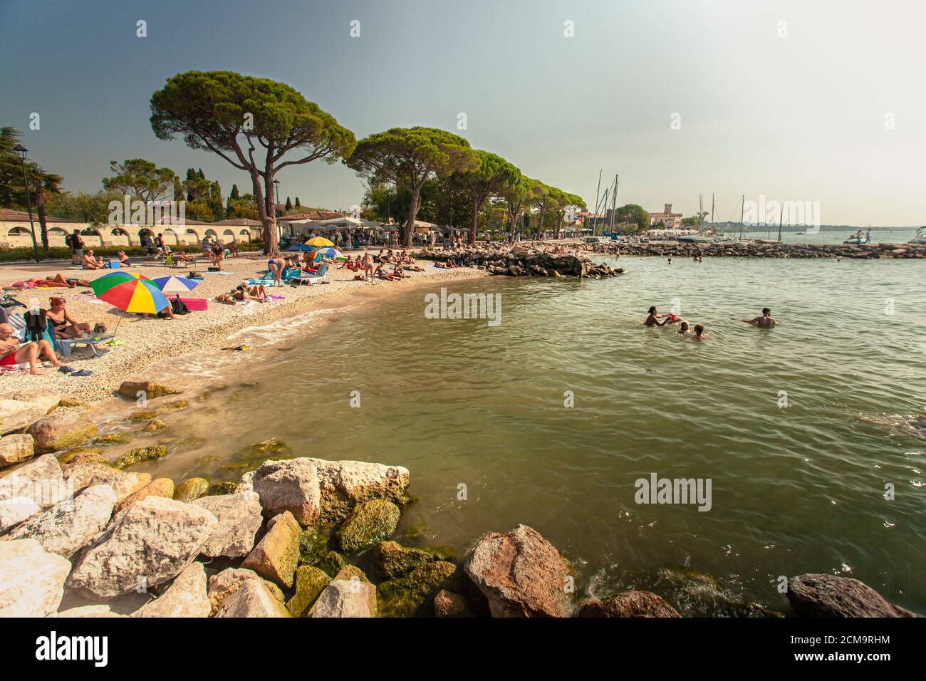 Détail de la plage à Lazise sur le lac de Garde 4 Banque D'Images