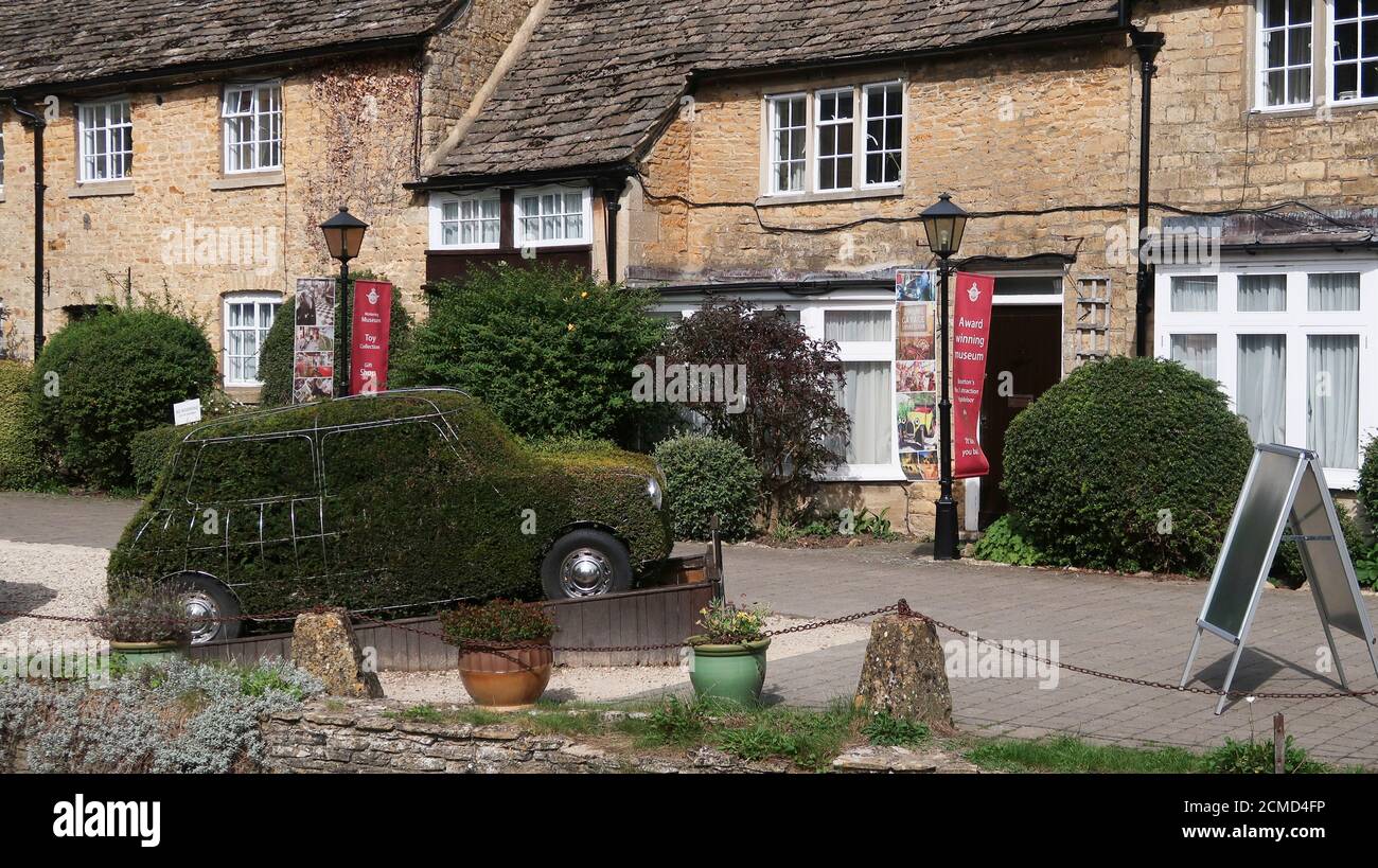 Bourton sur le village de l'eau Cotswolds Royaume-Uni Banque D'Images
