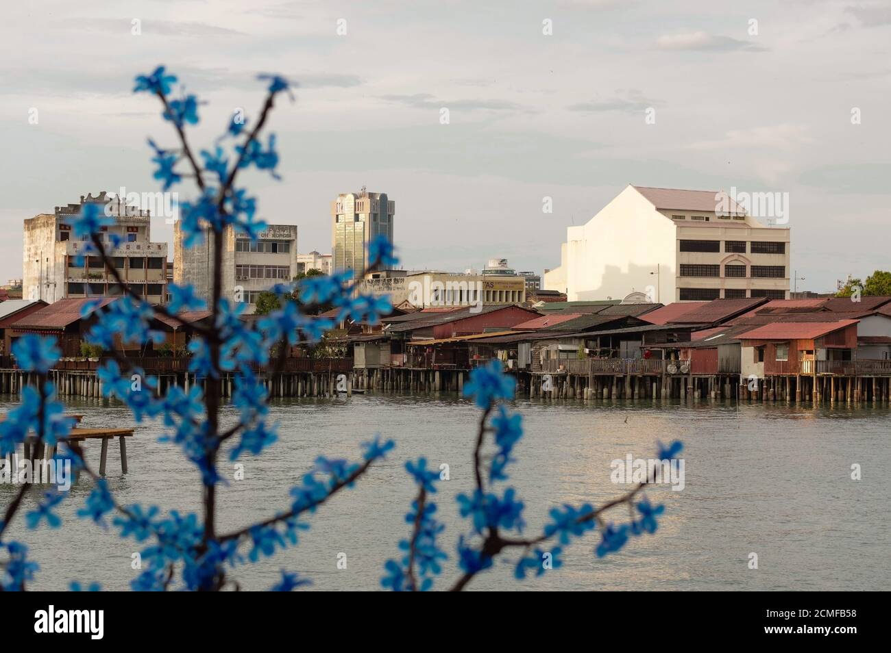 GEORGETOWN, MALAISIE - MAI 29 : vue rapprochée du temple bouddhiste chinois Hean Boo Thean Kuanyin dans les jetées Clan. Construit sur pilotis Banque D'Images