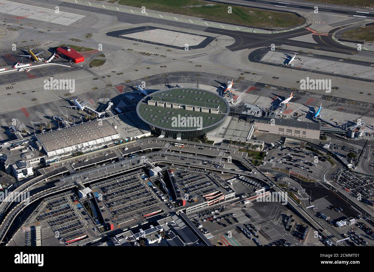 terminal 2 aéroport de nice