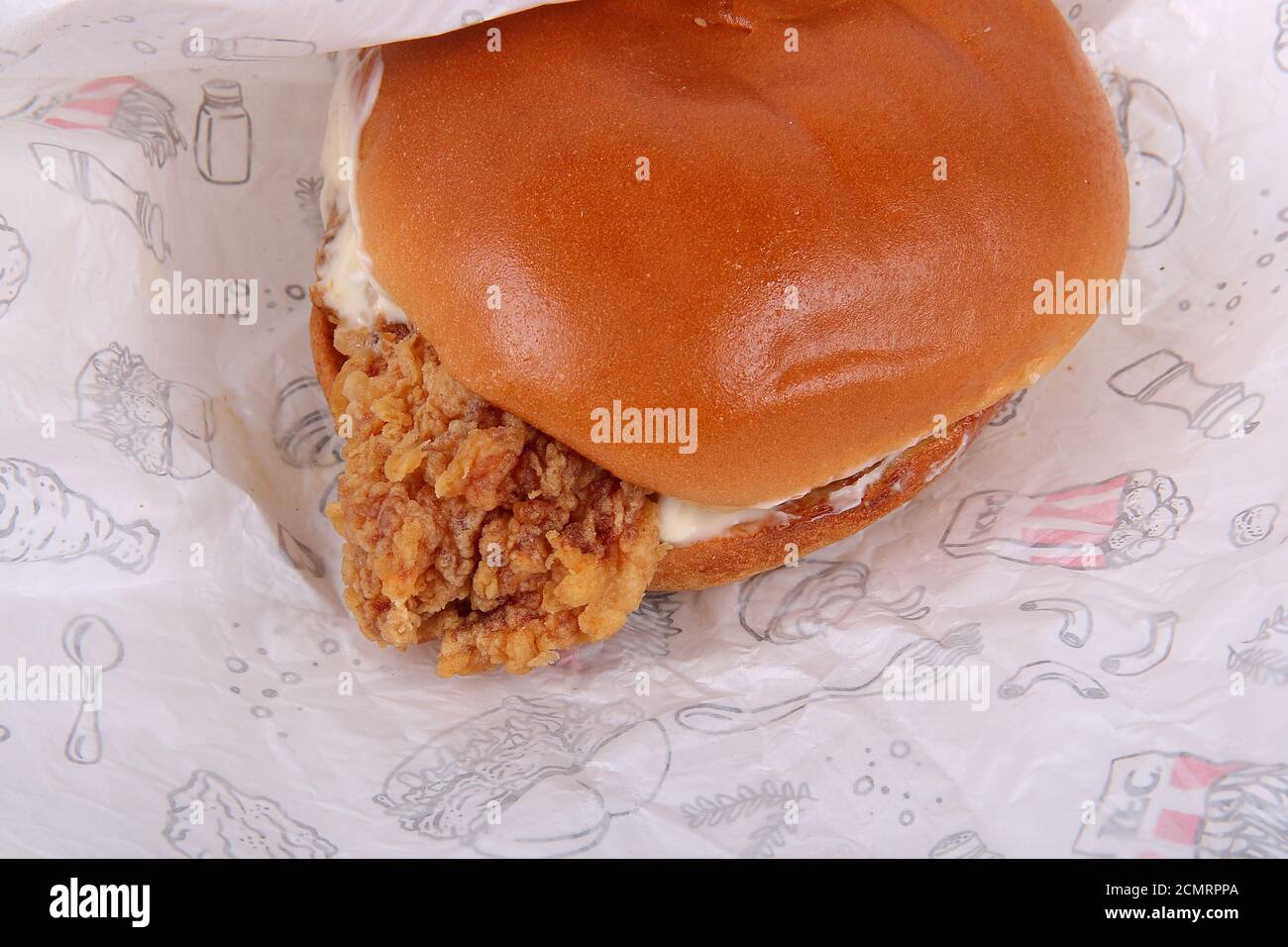 Le 16 2020 septembre, le nouveau célèbre sandwich au poulet de KFC arrive au Canada. Crédit photo Luke Durda Banque D'Images