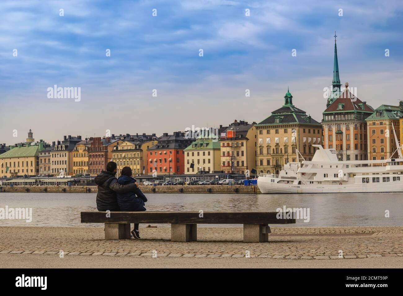 La Suède, Stockholm City skyline à Gamla Stan et Slussen avec amour couple Banque D'Images