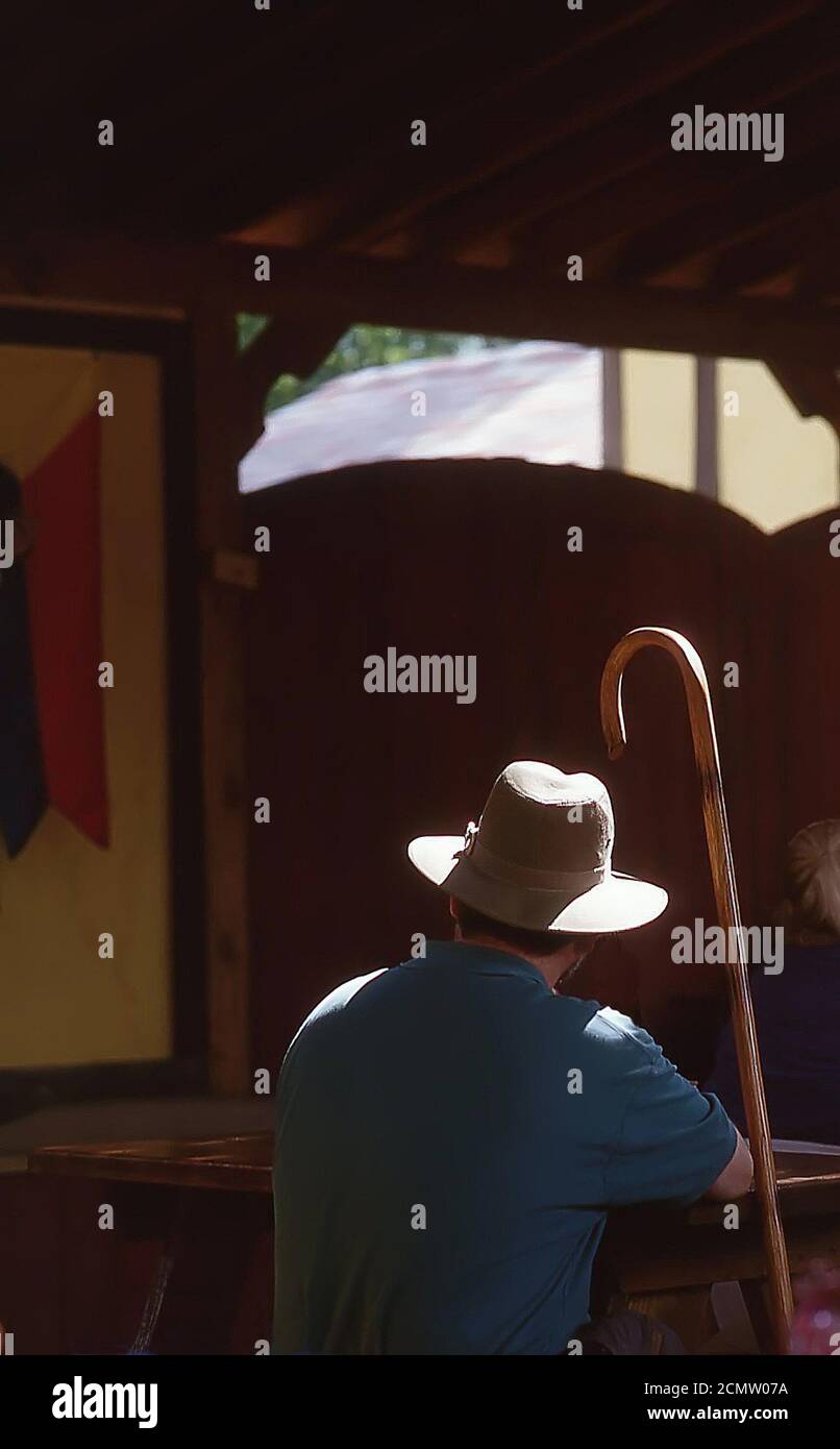 Homme aux bergers au Renaissance Festival Banque D'Images Homme aux bergers au Renaissance Festival Banque D'Images