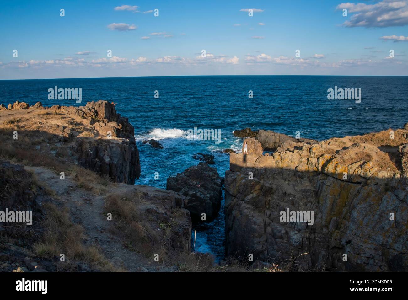 Une formation naturelle de roche en Bulgarie et la mer Noire entre. Magnifique paysage naturel. Banque D'Images