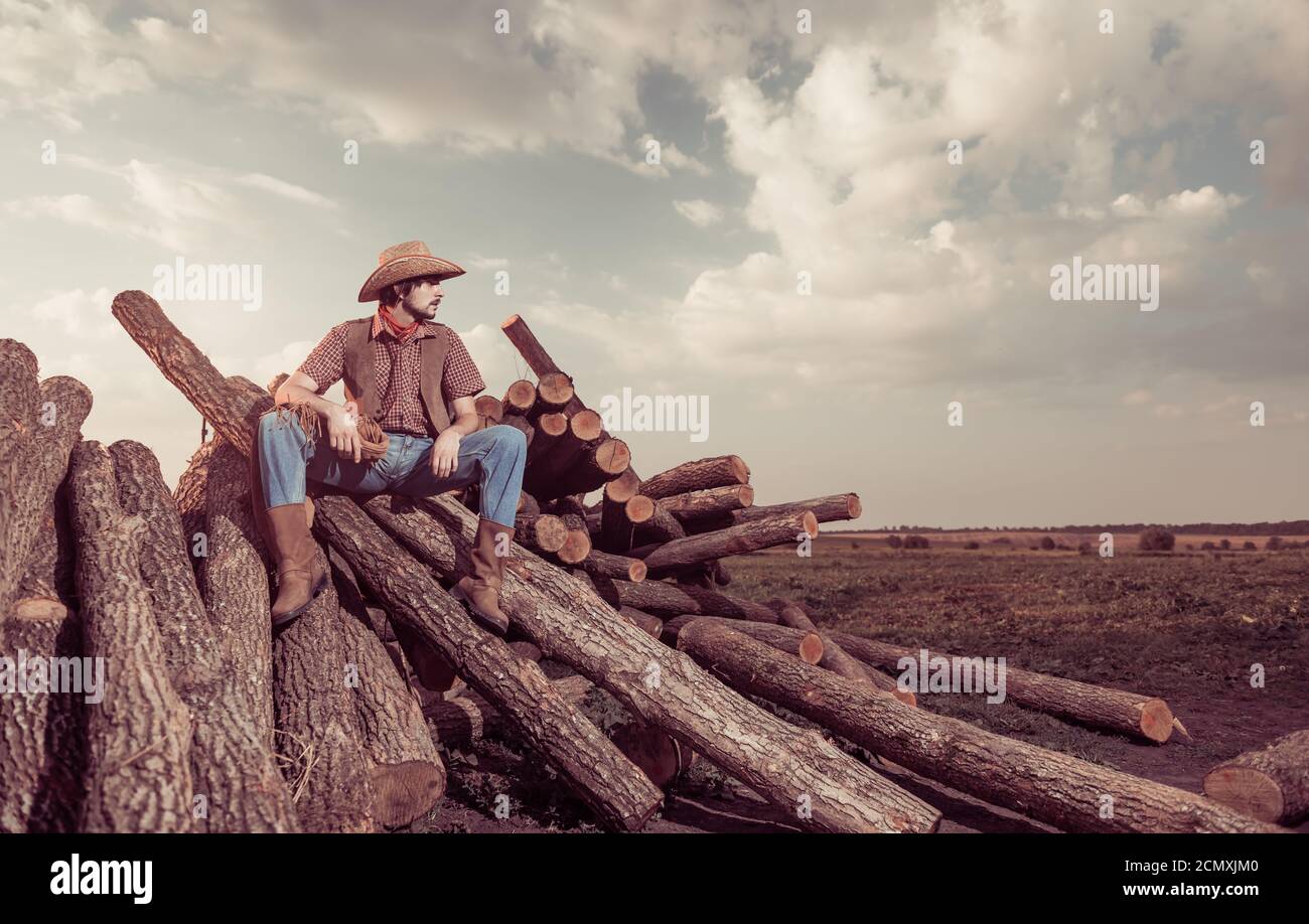 jeune beau cow-boy Banque D'Images