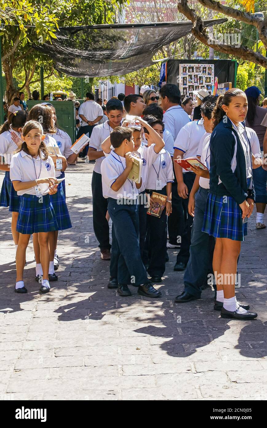 Mexico school uniform Banque de photographies et d'images à haute  résolution - Alamy