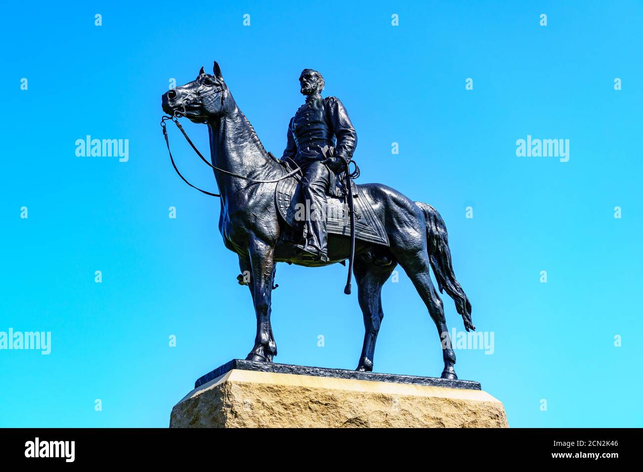 Gettysburg, PA, Etats-Unis - 6 septembre 2020 : le Mémorial du général George Meade dépeint le commandant de l'Union assis sur son cheval, Old Baldy, dans le Gettysbu Banque D'Images