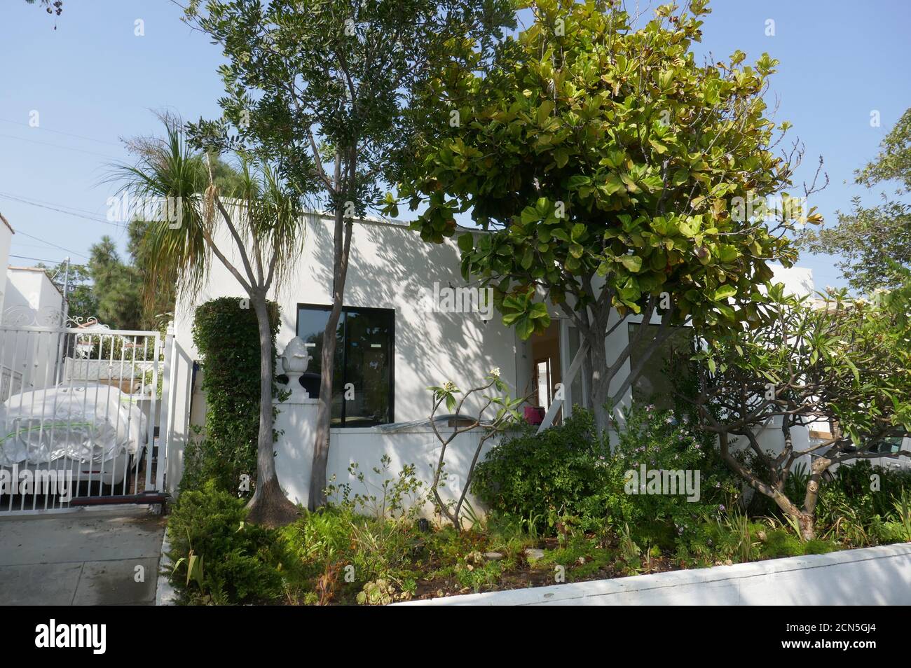 West Hollywood, Californie, États-Unis 17 septembre 2020 UNE vue générale de l'atmosphère de l'actrice Dorothy Parker et de l'écrivain Alan Campbell ancienne maison au 8983 Norma place à West Hollywood, Californie, États-Unis. Photo par Barry King/Alay stock photo Banque D'Images