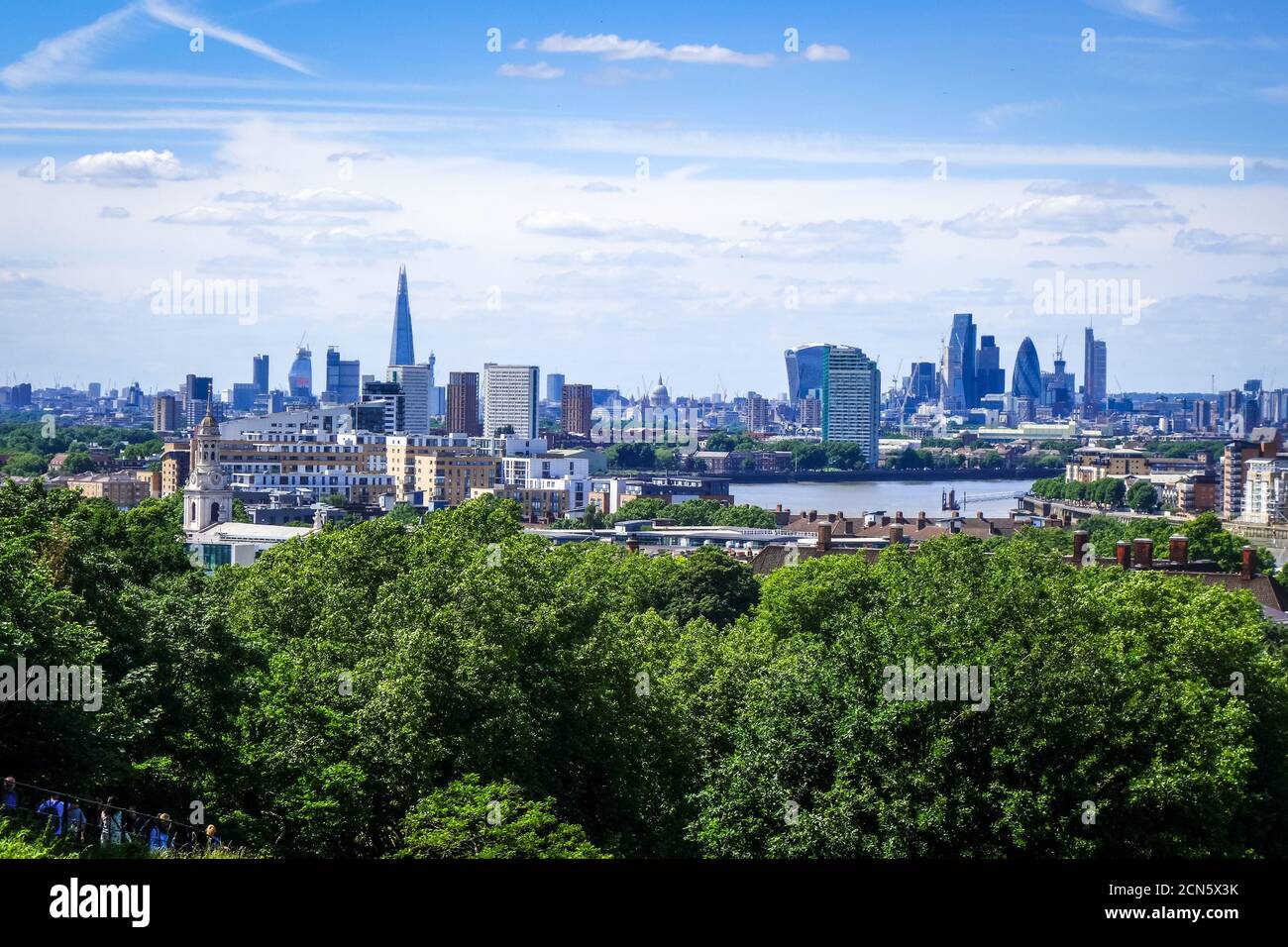 Vue sur Canary Wharf depuis Greenwich Park, Londres, Royaume-Uni Banque D'Images