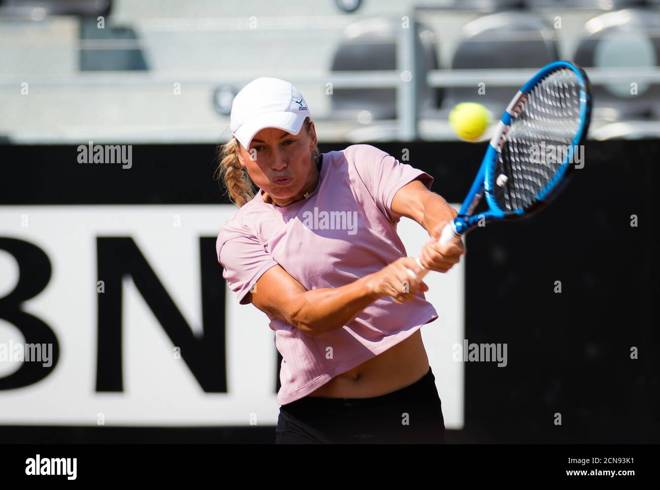 Yulia Putintsevia, du Kazakhstan, en action au deuxième tour Au 2020 Internazionali BNL d'Italia WTA Premier 5 tennis Tournoi de septembre Banque D'Images