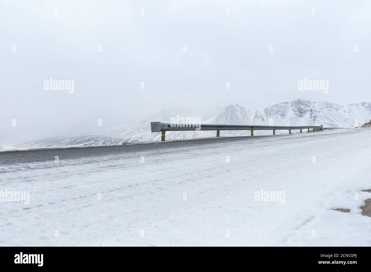 L'autoroute en hiver Banque D'Images