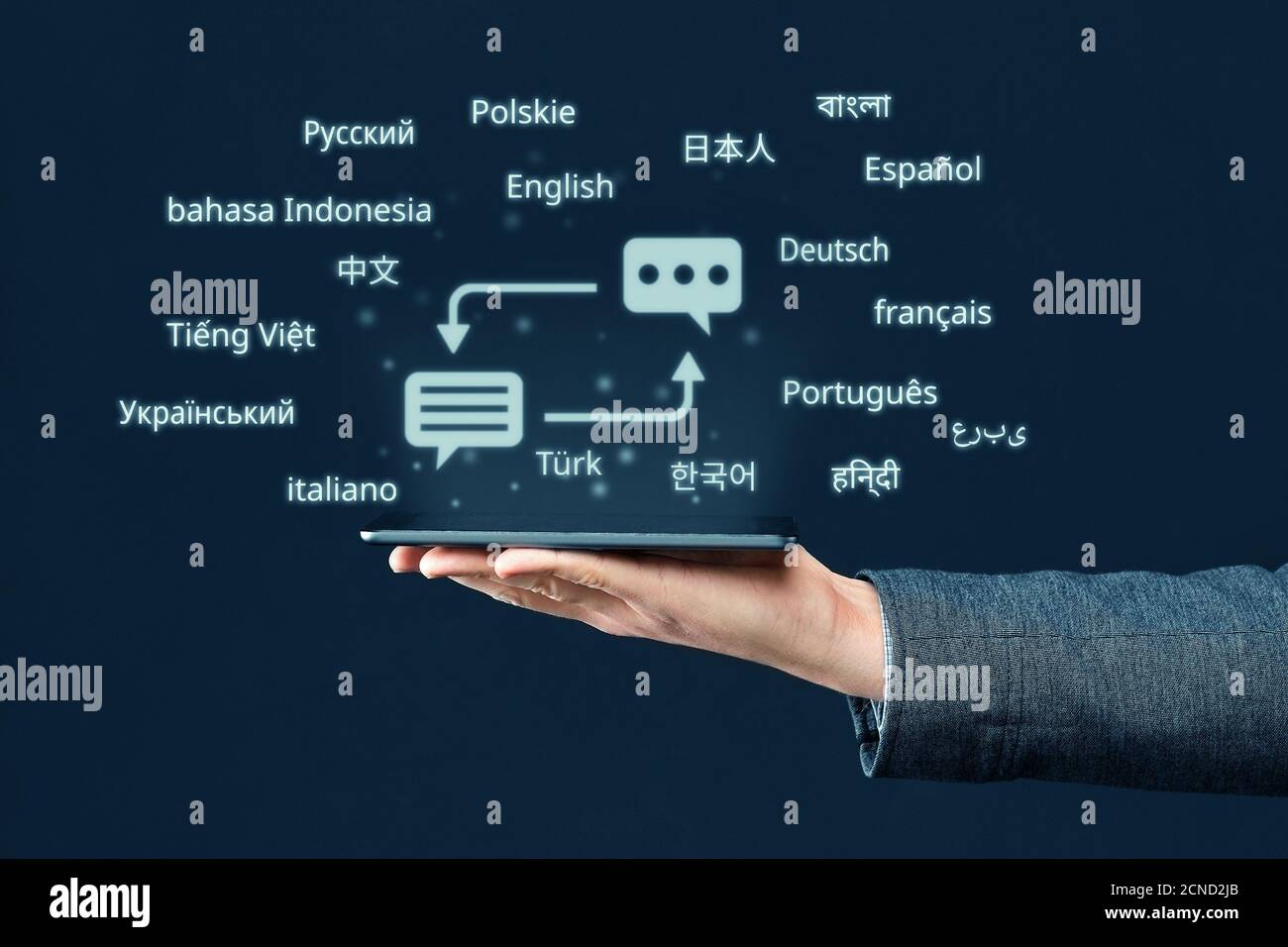 Concept d'un programme pour un smartphone à traduire à partir de différentes langues. Banque D'Images