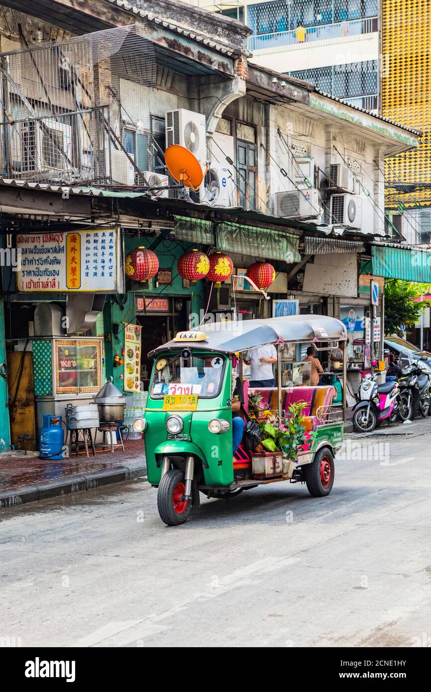 Yaowarat Road à Chinatown, Bangkok, Thaïlande, Asie du Sud-est, Asie Banque D'Images