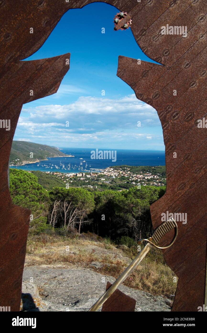 Marina di Campo a vu en profondeur la silhouette de Napoléon, l'île d'Elbe, la Toscane, l'Italie, l'Europe Banque D'Images