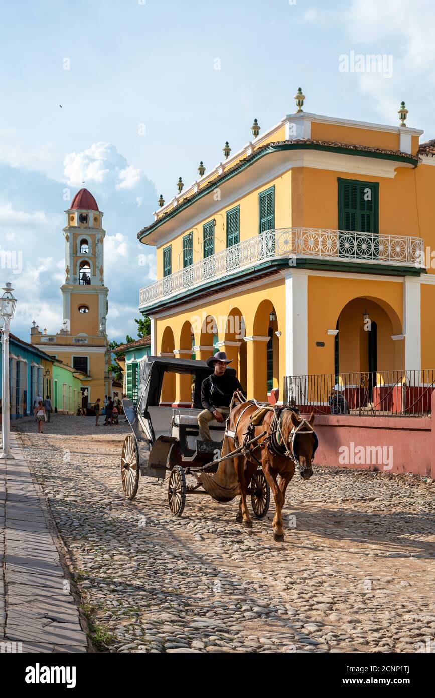 24 août 2019 : une calèche sur la place principale appelée « Plaza Mayor ». Trinité-et-Cuba Banque D'Images