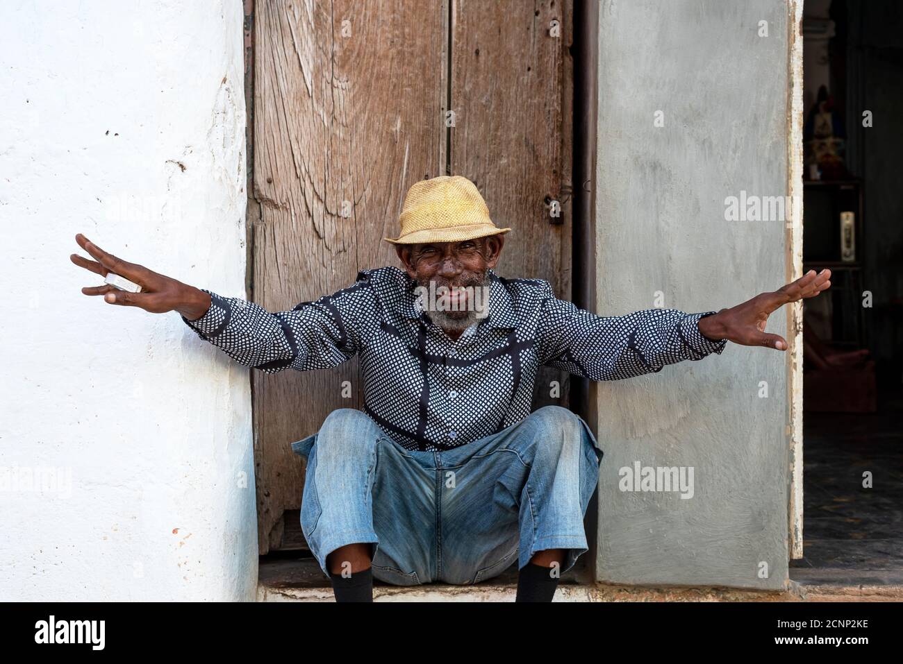 24 août 2019 : homme cubain souriant amical. Trinité-et-Cuba Banque D'Images
