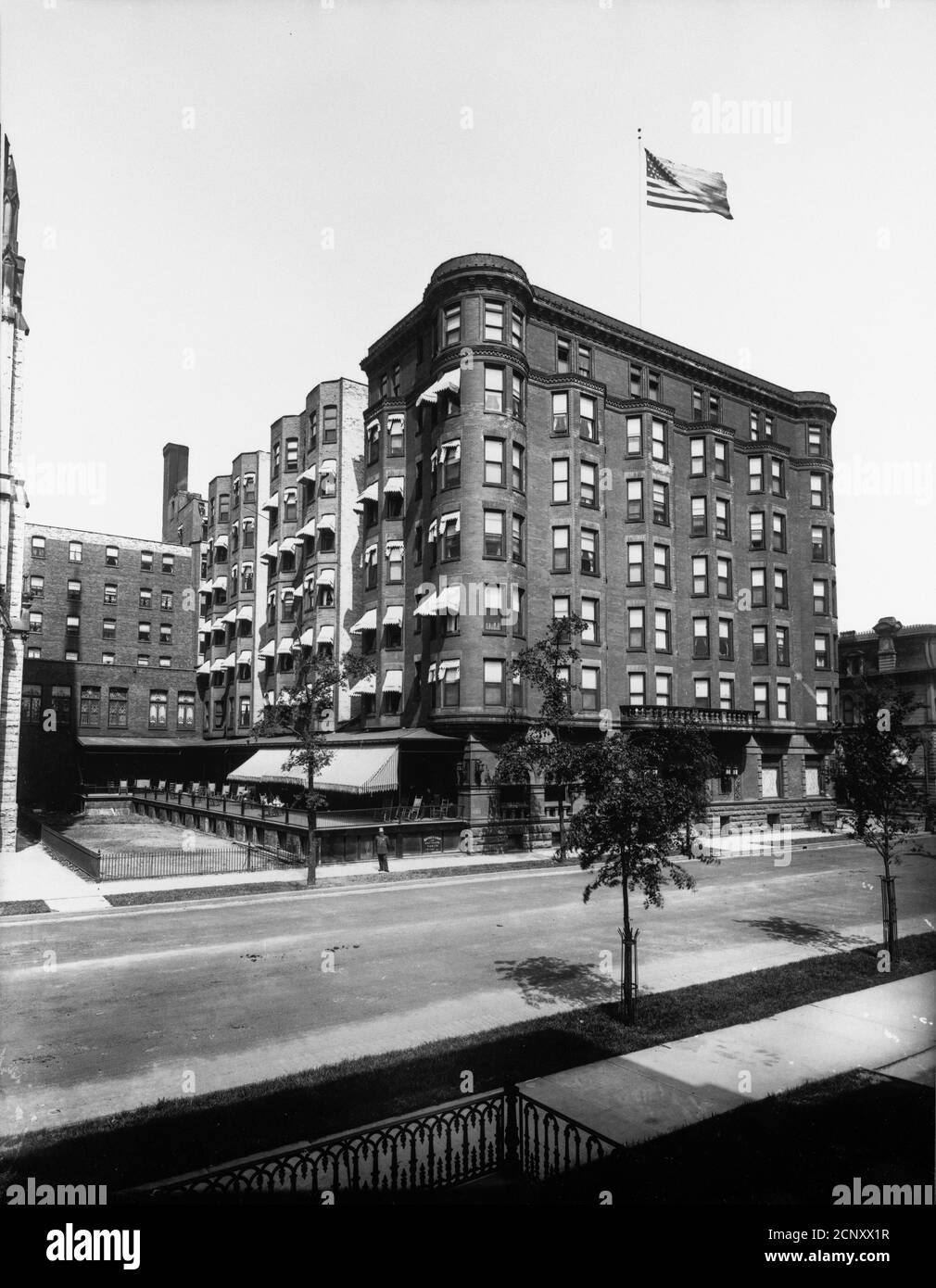 Vue extérieure du Metropole Hotel, situé à South Michigan Avenue et 23th Street, Chicago, Illinois, vers 1900. Banque D'Images