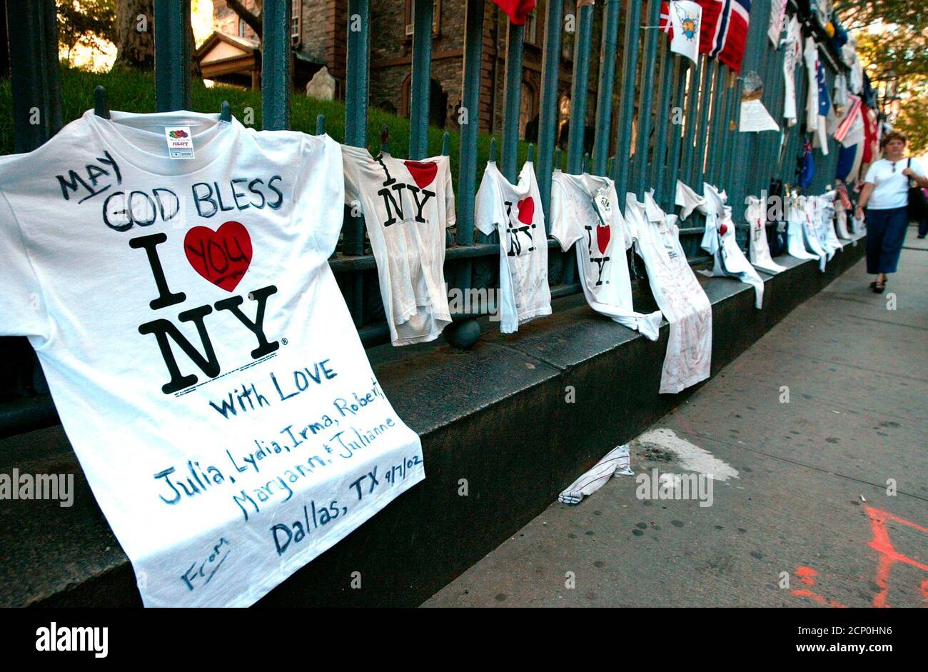 A T Shirt With A Message To New York From Residents Of Dallas Texas Hangs On A Fence In New York September 8 02 The Shirts Are On A Fence Around Trinity Church That Is Located Near The Former Site Of The World Trade Center Known As Ground Zero A T Shirt With A Message To New York From Residents Of Dallas Texas Hangs On A Fence In New York September 8 02 The Shirts Are On A Fence Around Trinity Church That Is Located Near The Former Site Of The World Trade Center Known As Ground Zero