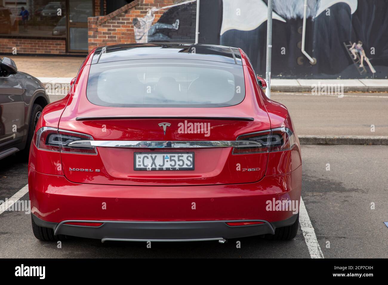 2015 Tesla modèle S P85 D voiture électrique garée à Sydney, Nouvelle-Galles du Sud, Australie Banque D'Images
