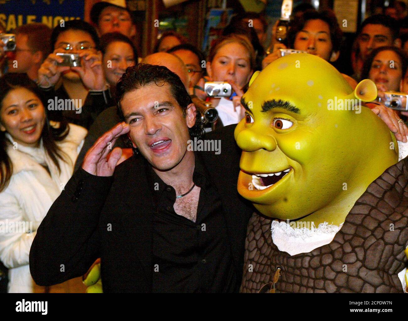 Shrek puss in boots shrek Banque de photographies et d’images à haute résolution Alamy