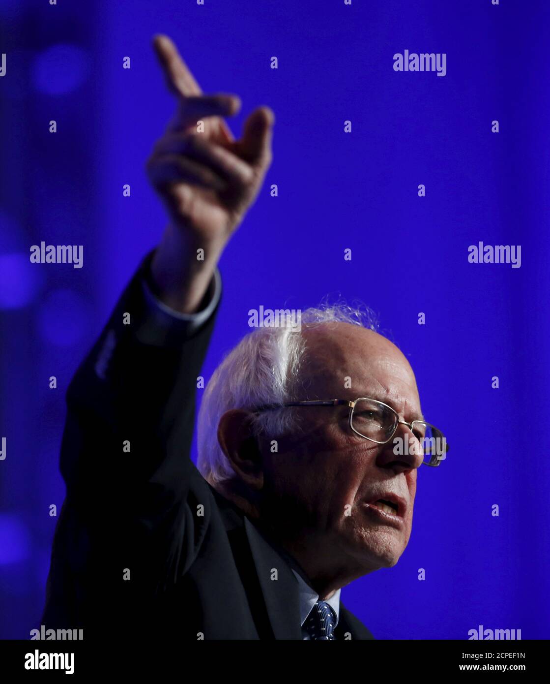 Bernie Sanders, candidat démocrate aux États-Unis, s'exprime au dîner Humphrey-Mondale à Minneapolis, aux États-Unis, le 12 février 2016. REUTERS/Jim Young Banque D'Images
