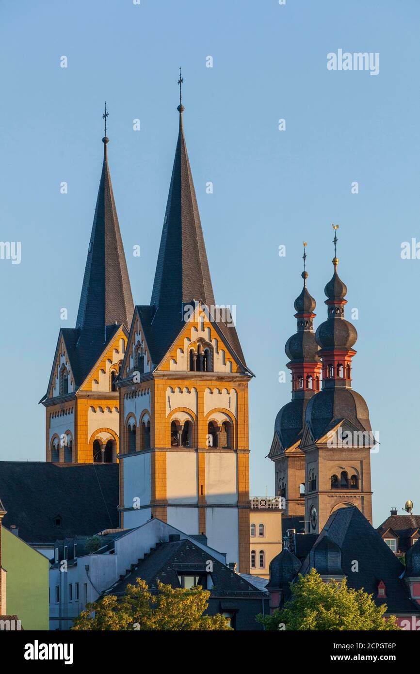 Florinskirche et Église de notre-chère Dame par la lumière du soir, Koblenz, Rhénanie-Palatinat, Allemagne, Europe Banque D'Images