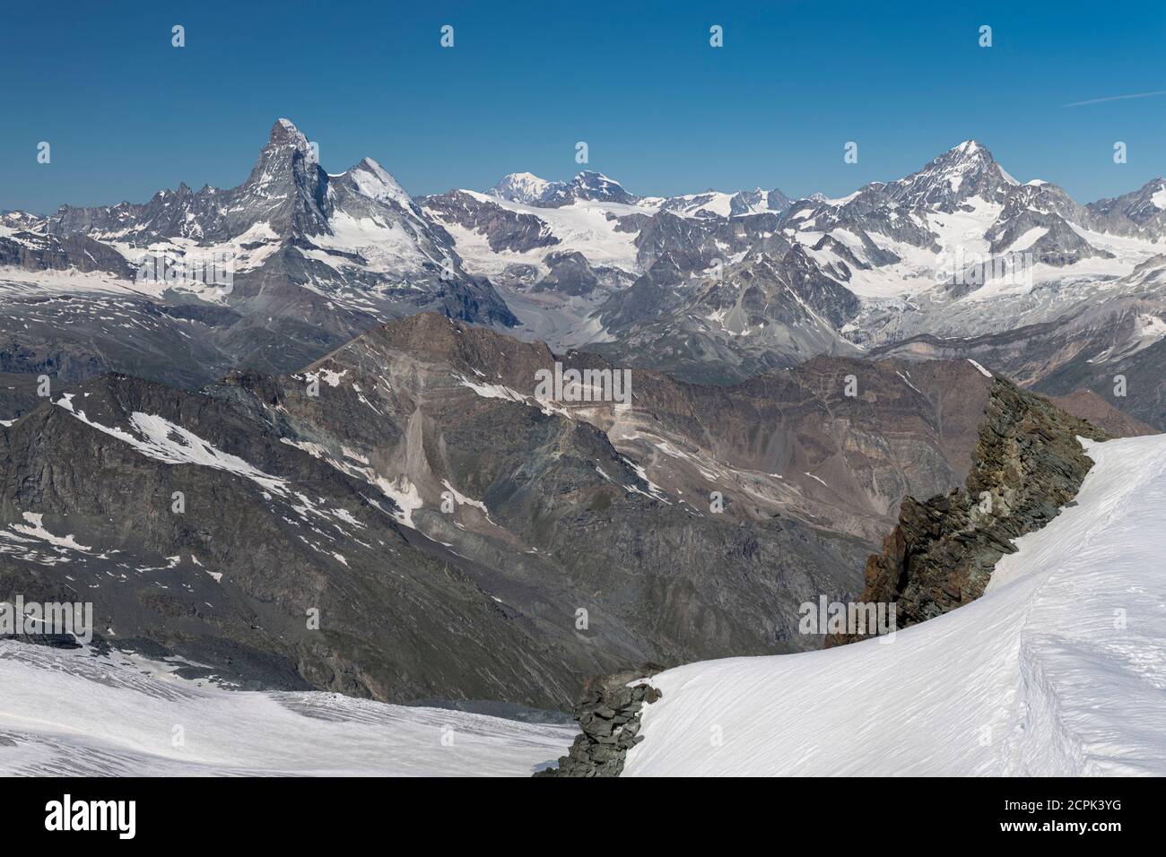 Suisse, Canton du Valais, Saastal, Saas-Fee, vue d'Allalinhorn à Matterhorn, Dent d'Herens, Mont blanc, Grand Combin, Dent Blanche Banque D'Images
