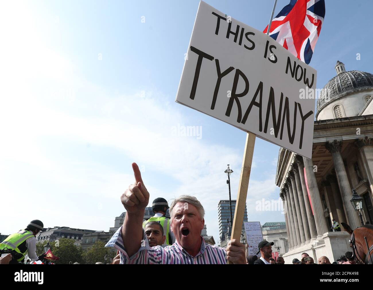 Manifestants lors d'une manifestation anti-vax à Trafalgar Square à Londres. Banque D'Images