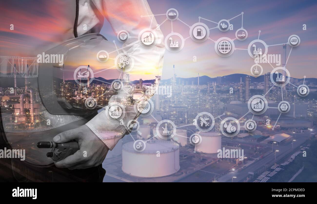 Concept de réseau de communication technique. Industrie des raffineries de pétrole et de gaz. Banque D'Images