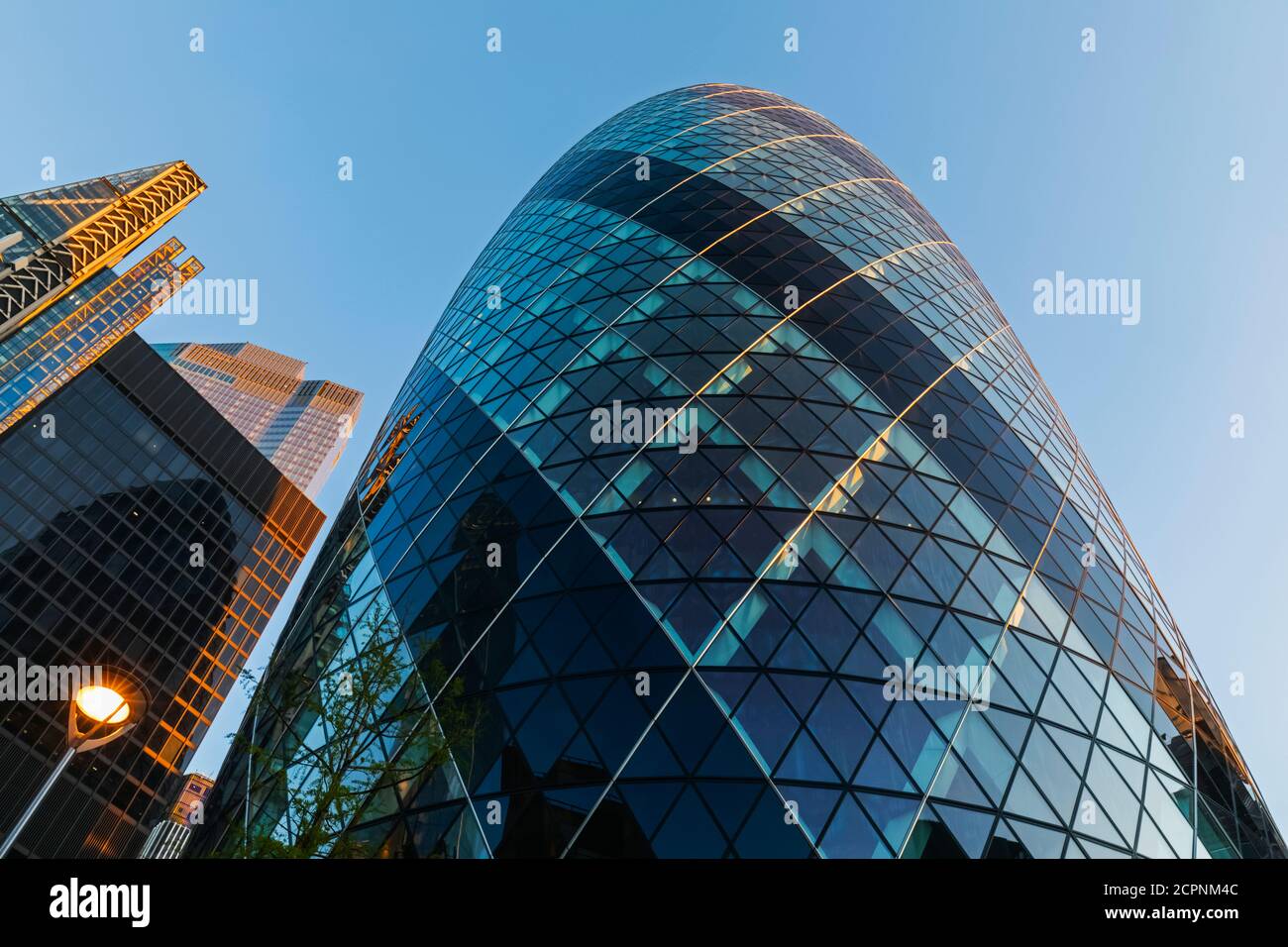 Angleterre, Londres, ville de Londres, 30 St Mary Ax alias le bâtiment Gherkin Banque D'Images