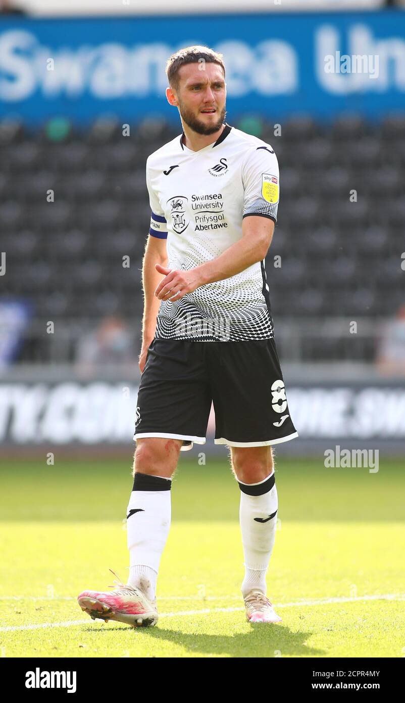 Liberty Stadium, Swansea, Glamorgan, Royaume-Uni. 19 septembre 2020. Championnat anglais de football League, Swansea City versus Birmingham; Matt Grimes de Swansea City Credit: Action plus Sports/Alamy Live News Banque D'Images