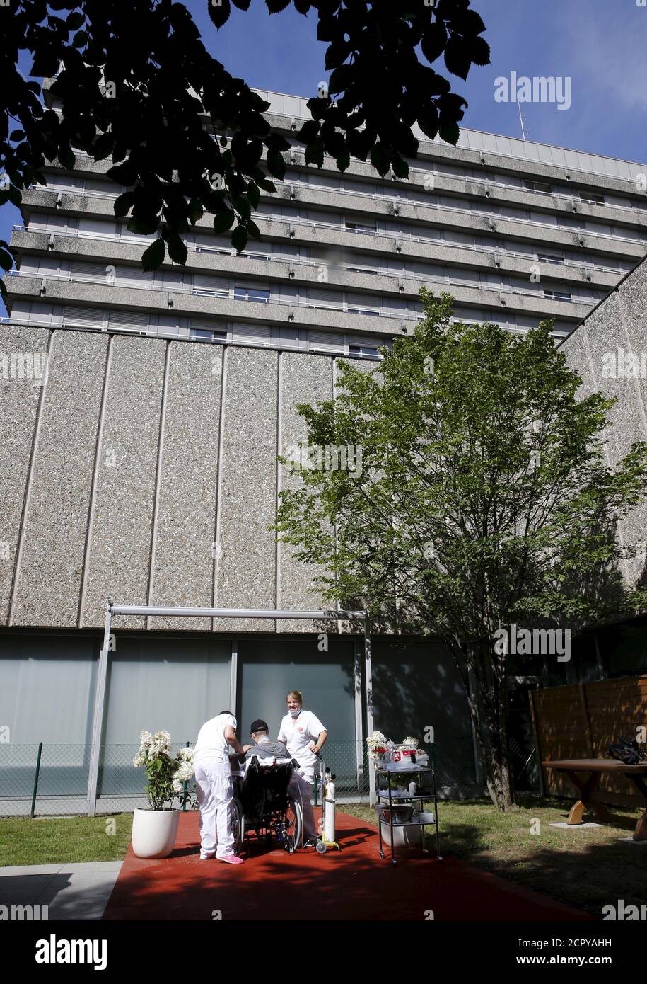 Exposed Brain Banque D Image Et Photos Alamy