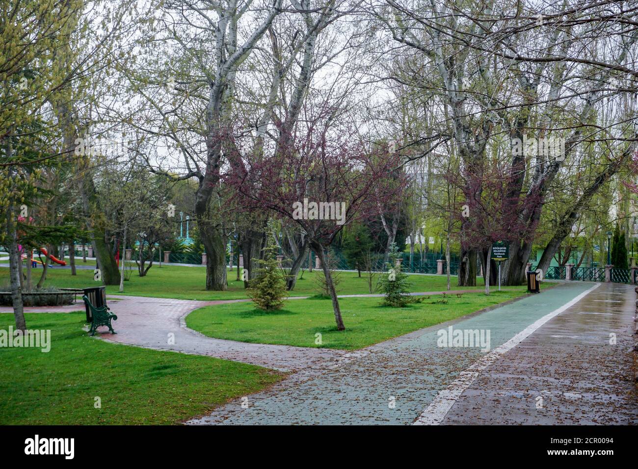 29 mars 2020 Eskisehir Turquie. Les précautions à prendre par la municipalité d'Eskisehir à l'égard du coronavirus ont fermé les parcs de jeux et les rues vides Banque D'Images