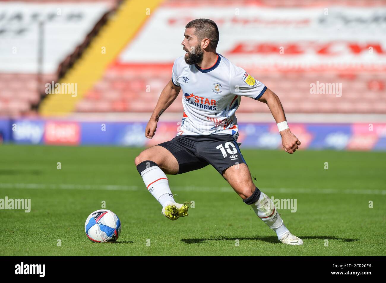 James Collins (10) de Luton Town Banque D'Images