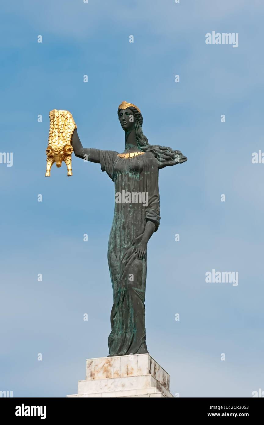 La statue de Medea, monument à Medea, une princesse de la mythologie grecque, érigée à Batumi, en Géorgie Banque D'Images