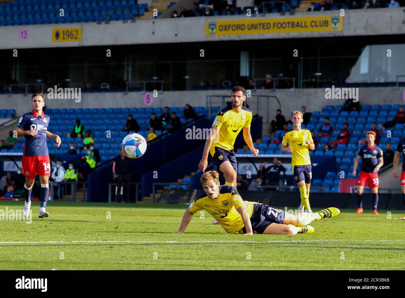 Oxford, Royaume-Uni. 19 septembre 2020. Rob Atkinson, d'Oxford United, est à l'honneur lors du match à huis clos de la Sky Bet League 1 entre Oxford United et Sunderland au Kassam Stadium, à Oxford, en Angleterre, le 19 septembre 2020. Photo de Nick Browning/Prime Media Images. Crédit : Prime Media Images/Alamy Live News Banque D'Images