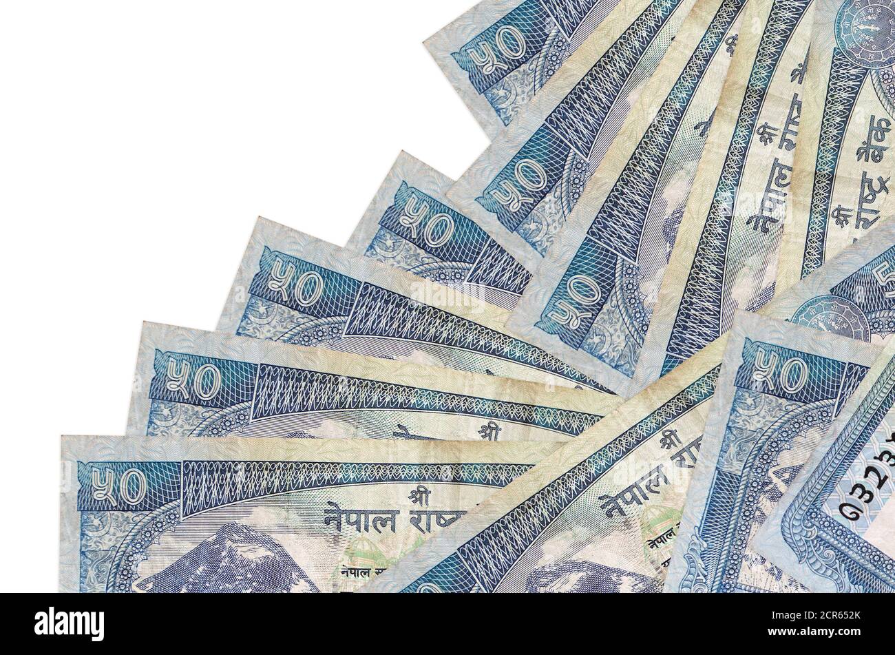 50 les bills de roupies népalaises se trouvent dans un ordre différent, isolés sur du blanc. Le concept de banque locale ou de fabrication d'argent. Bannière d'arrière-plan commercial Banque D'Images