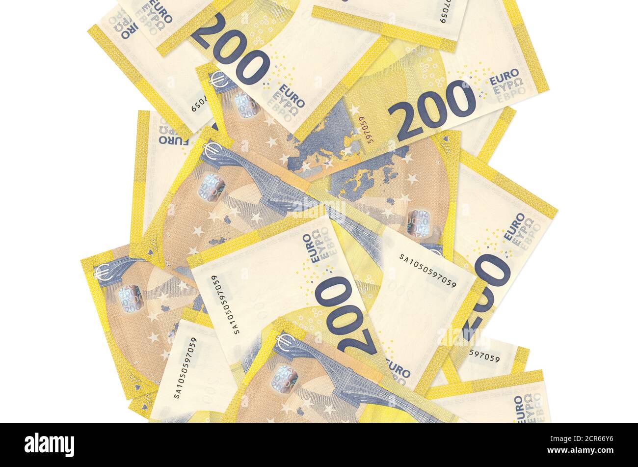 200 euros de billets en vol isolé sur blanc. De nombreux billets tombant avec un espace de copie blanc à gauche et à droite Banque D'Images