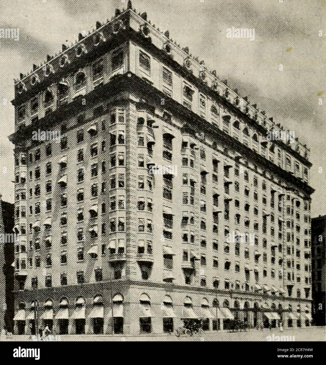 . Le livre rouge officiel de l'hôtel et le répertoire . Hall. ST. JOSEPH, * f Buchanan Co. Pop.77,403. (RR, A. T. & S. Fe. ; Burl. ; C. GT. W.; R. I.; Mo. PAC.; St.Joe.; Gd. Str.; Str.) HÔTEL OTTEN. (E. P.) $1 et plus. Ohbis. Ottbn.HOTEL ROBIDOUX. (B. P.) $1 et plus. Christ Neipp.(sec illustration et adri rtisi BO I Geo. C. Collins, gestionnaire HOTEL .IEfFER50N 12th et Locust STS. ST. LOUIS, MISSOURI. Dans la vi-cinité immédiate des théâtres et du quartier de la vente en gros, absolument ignifugé PLAN EUROPÉEN TARIFS chambres sans Batli$1.50perday & Upward chambres avec Bath$2.50perday & Upward grandes salles d'échantillonnage pour le commerce de détail Banque D'Images