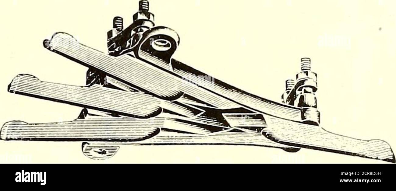. Le journal de chemin de fer de rue . Kindle avec une fente à travers sur le fond. La broche est remplie de graisse et tourne à volonté pendant six semaines sans attention. C'est un chef pionnier et celui qui a d'abord courbé avec le ropétied jusqu'au poteau en Grande-Bretagne ou en Amérique. Il n'y a pas eu d'acci-dent unique avec elle au cours des cinq années qu'elle a été en usage con-tinal sur de nombreux systèmes tlie plus grands. La méthode d'isolation utilisée offre une sécurité absolue. Il est formé en une seule pièce et peut être facilement fixé par unskilledLabor. Le poids de la tête est réduit au minimum et lesroulement est de Banque D'Images