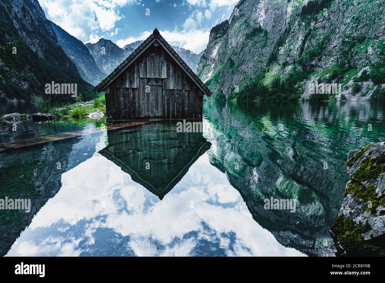 Boathouse avec jetée, Obersee, Koenigssee, Berchtesgadener Land, Berchtesgaden, Bavière, Allemagne, Europe Banque D'Images