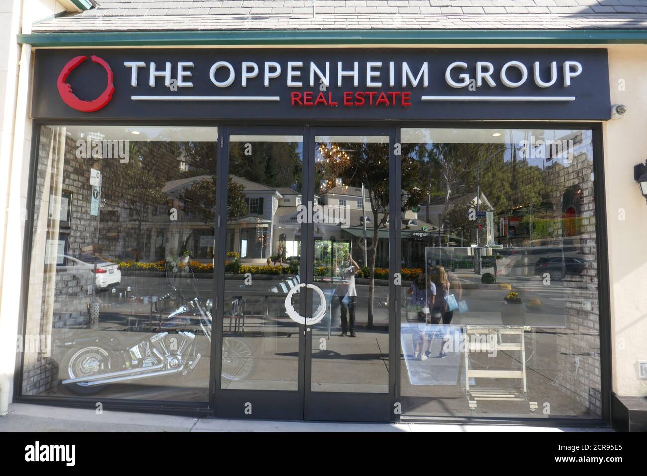 Le groupe oppenheim Banque de photographies et d’images à haute