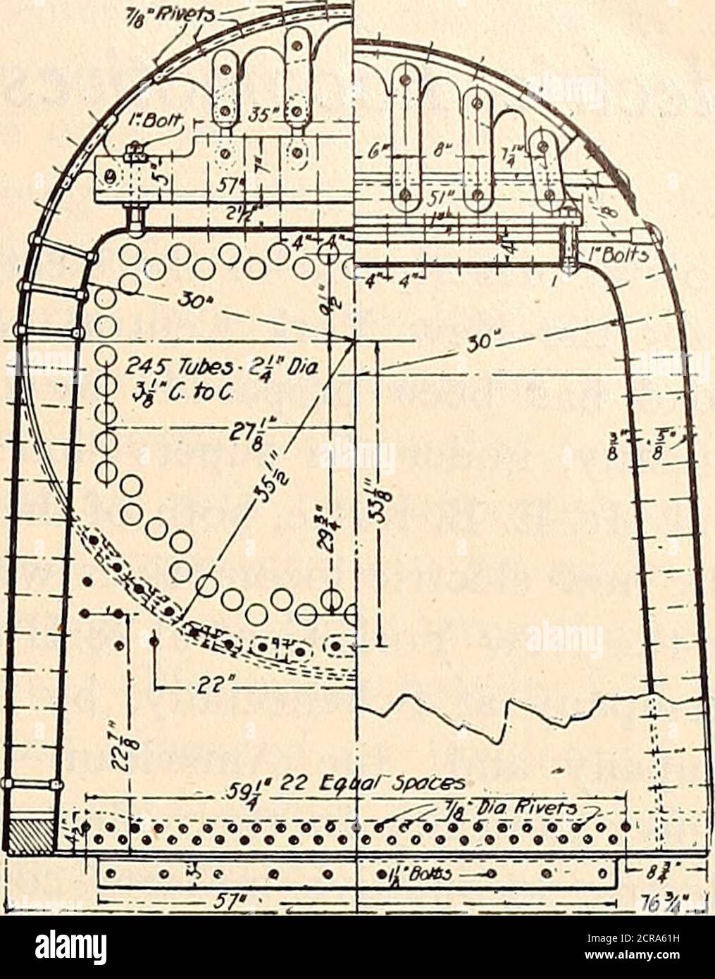 . Maître mécanicien de chemin de fer [microforme] . exprimé comme surface de chauffage totale = 205 vt., où vt.= volume des deux bouteilles en cu. Ft. Dans la mesure où les principales caractéristiques d'intérêt incarnéesdans cette conception sont apparentes dans la chaudière, nous accompagnons la gravure en demi-teinte de la locomotive par des dessins de la chaudière uniquement. La considération de cette conception montre un effort pour assurer la libre circulation de l'eau et de toréduction de la surface de chauffage du tube, une surface à laquelle trop de muchvalue a été attaché dans de nombreux cas. Le tableau suivant présente les dimensions principales des nouvelles locomotives : jauge 4 ft. 8 y2 po CY Banque D'Images