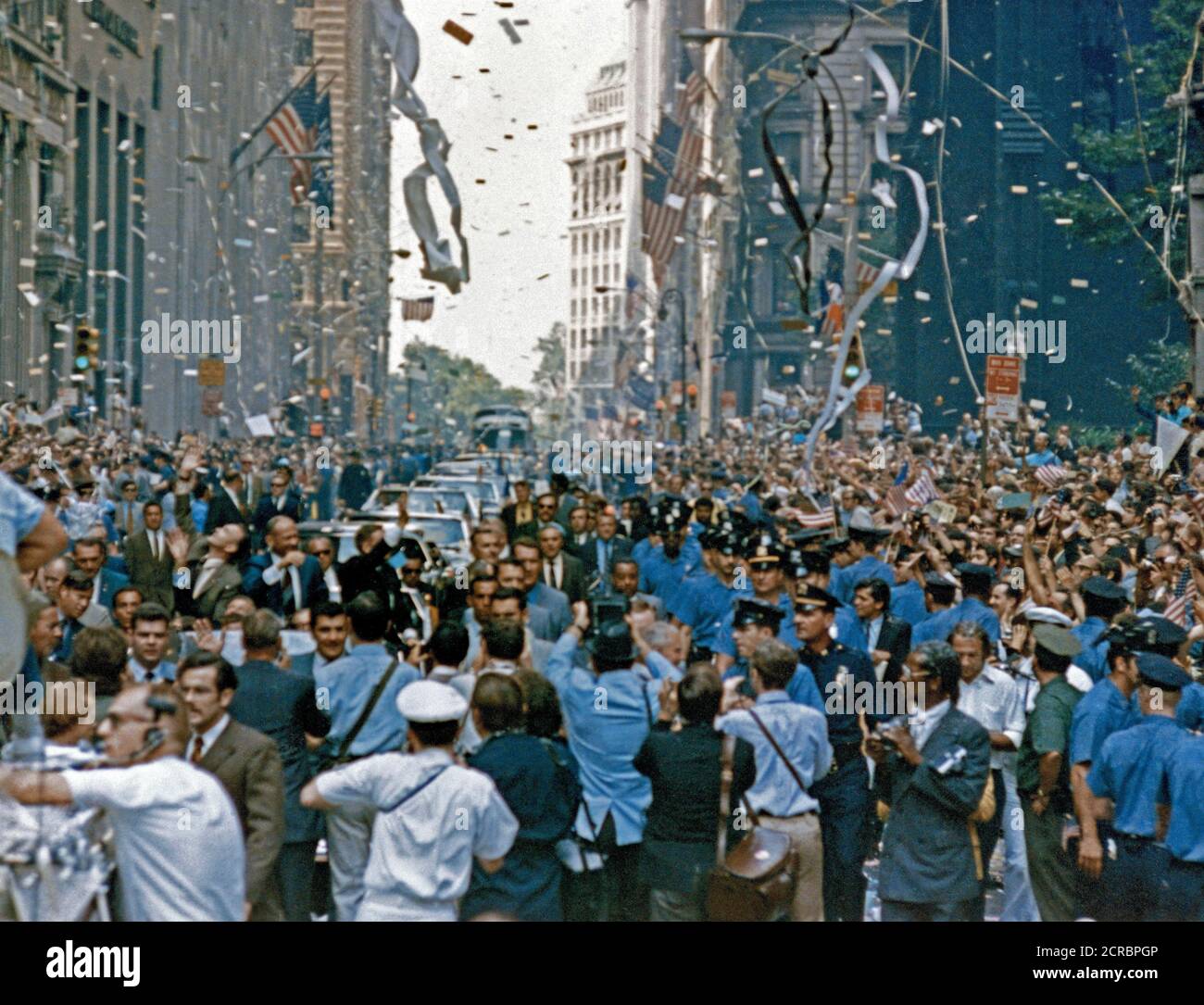 New York City accueille l'équipage d'Apollo 11 en une pluie de serpentins sur Broadway et Park Avenue. Banque D'Images