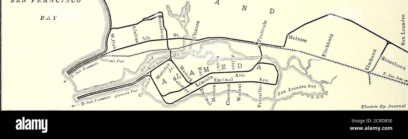 . Electric Railway journal . section sont également gérés sur les voies des systèmes de chemin de fer de rue Utica et Syracuse, qui, comme les sociétés Westshore et Oneida, sont contrôlées par le NewYork Central et Hudson River Railroad. Le service de vapeur régulier du West Shore Railroad est maintenu au-dessus de cette section. Une description de cette ligne a été publiée dans le Street Railway Journal du 8 juin 1907, peu avant l'ouverture du service électrique. CHEMINS DE FER DE LONG ISLAND ET DE PENNSYLVANIE électrification des lignes de banlieue du long IslandRailroad (contrôlé par le Pennsylvania Ra Banque D'Images