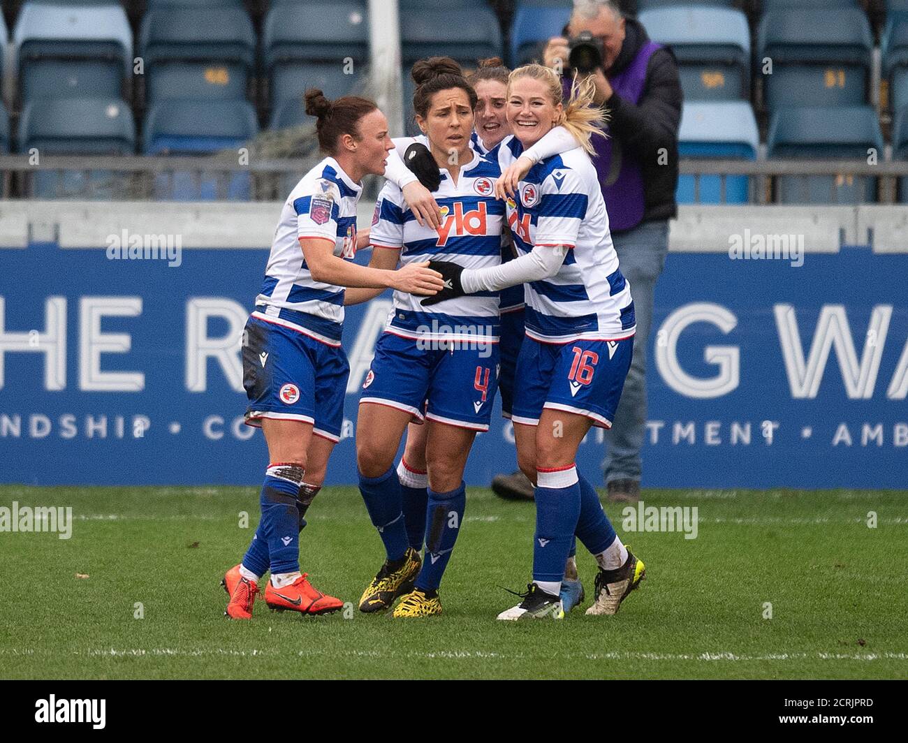 La lecture de Fara Williams fête la notation de la pénalité d'égalisation PHOTO CRÉDIT : © MARK PAIN / PHOTO DE STOCK D'ALAMY Banque D'Images