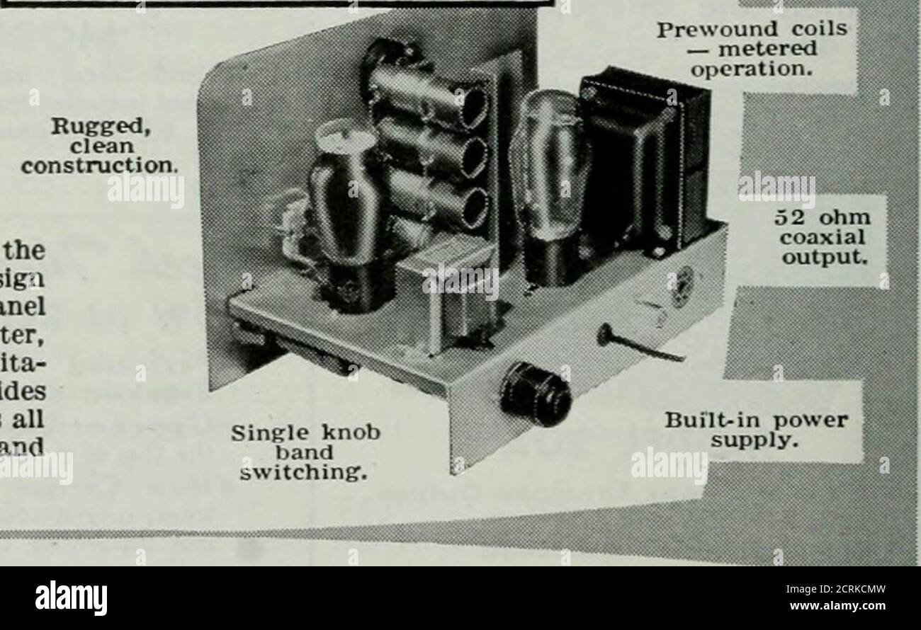 . TVQ . MODÈLE AT-1 2950 $ expédition. Spécifications WT.16 lbs.: Portée 80, 40, 20, 15, 11, 10 mètres. 6AG7 multiplicateur d'oscillateur. Amplificateur doubleur 6L6 redresseur 5U4G. 105-125 V c.a. 50-60 cycles 100 watts. Taille : SL/s pouce de hauteur x 131/8 pouces de largeur x 7 pouces de profondeur. Voici un ajout majeur de Heathkit au champ radio Ham, le kit émetteur AT-1. Incorporarlng de nombreuses caractéristiques désirables au prix le plus bas possible dollar-f)er-watts. Prise pour quartz montée sur panneau, interrupteur de veille, filtre de clic de touche, A. C. filtrage de ligne, bon blindage, etc. VFO ou l'excita-tion de cristal - jusqu'à 35 watts d'entrée. Alimentation intégrée Banque D'Images