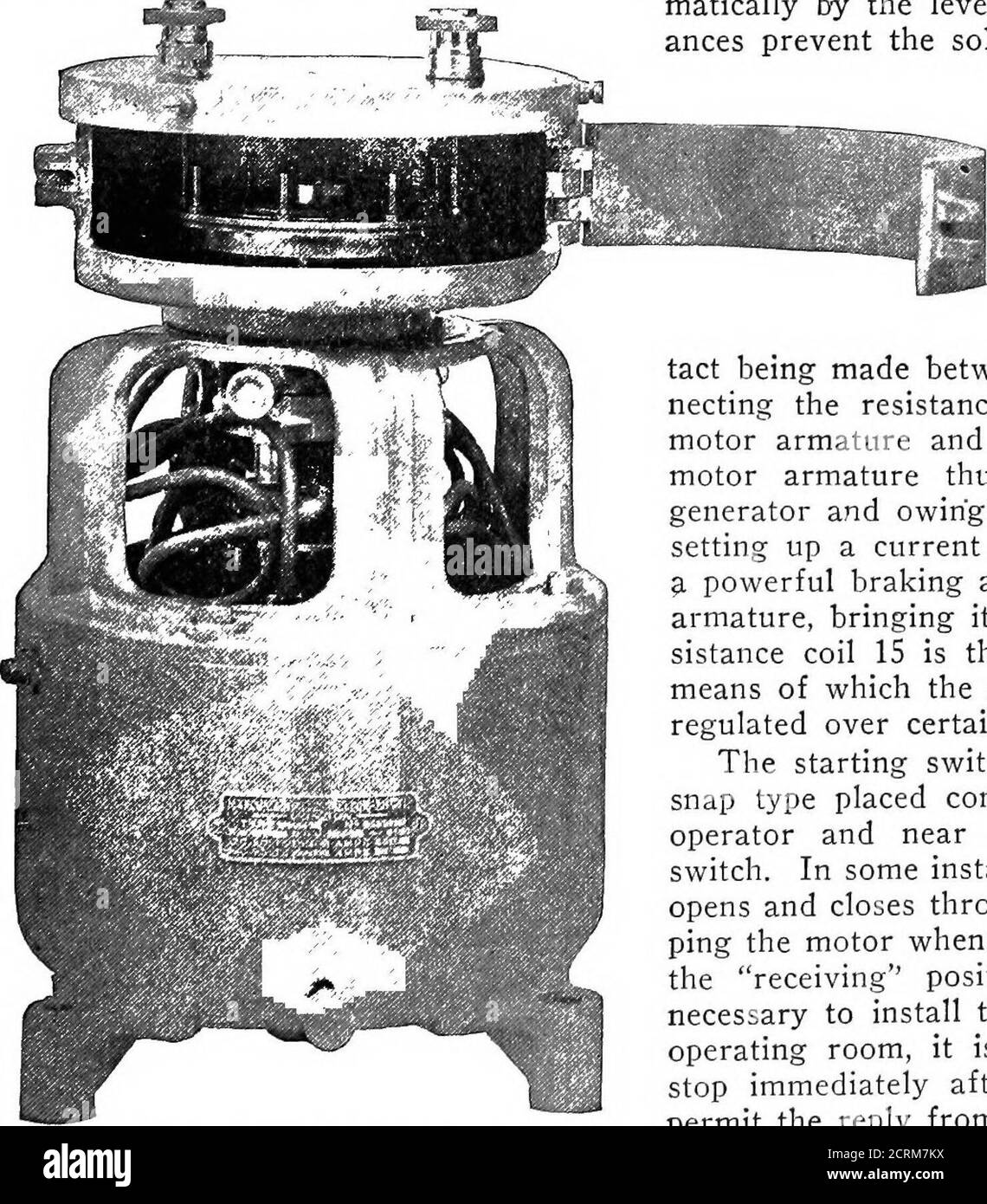 . La télégraphie sans fil pratique; un livre de texte complet pour les étudiants en communication radio . enever le commutateur d'antenne est dans la position de réception. Au cas où il serait nécessaire d'installer le générateur de moteur dans la salle d'opération, il est essentiel que l'arrêt de moteur immédiatement après la période d'envoi, topermit la réponse d'une station de radio éloignée à déchiffrer sans interférence. Les circuits du starteralimenté avec les 2 K. W. 500 ncle émetteurs de la Marconi Company areshown dans la Fig. 75 a. En plus d'agir comme un démarreur moteur, il exécute les fonctions d'un l principal Banque D'Images