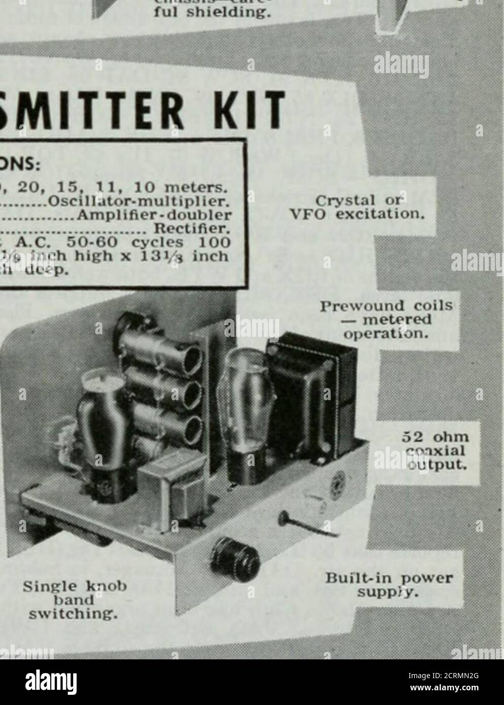 . TVQ . MODÈLE AT-1 2950 $ expédition. Spécifications WT.16 lbs.: Ranee 80, 40, 20, 15, 11, 10 mètres. 6AG7 multiplicateur d'oscillateur. Amplificateur doubleur GLIi 5U4G redresseur. 105-125 V c.a. 50-60 cycles 100 watts. Dimensions : si/s pouce de hauteur X 131/8 pouces de largeur X 7 pouces de profondeur. Construction. Voici un ajout important de Heathkit au champ radio Ham, le kit émetteur AT-1, incorporarlng de nombreuses caractéristiques désirables au prix le plus bas possible du dollar par watt. Prise pour quartz montée sur panneau, interrupteur de veille, filtre de clic de touche, A. C. filtrage de ligne, bon blindage, etc. VFO ou l'excita-tion de cristal - jusqu'à 35 watts d'entrée. B Banque D'Images