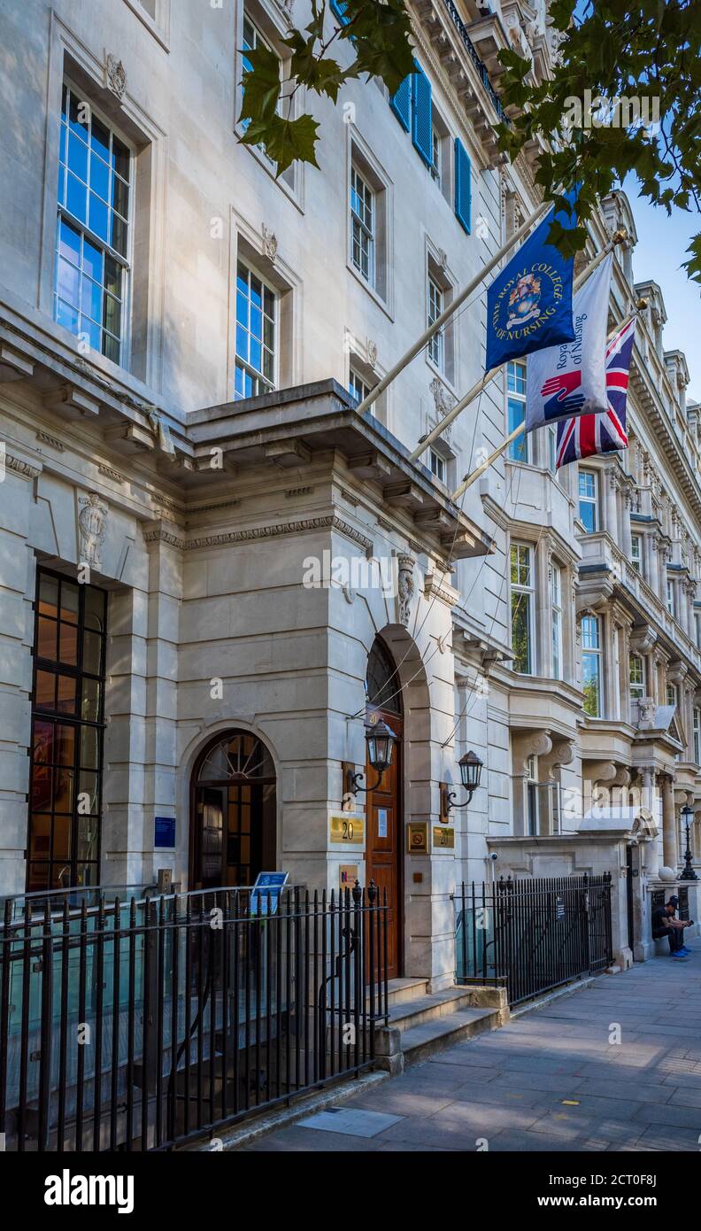 Royal College of Nursing HQ - RCN London - The Siège du Collège royal des sciences infirmières au 20 Cavendish Place dans le centre de Londres Banque D'Images